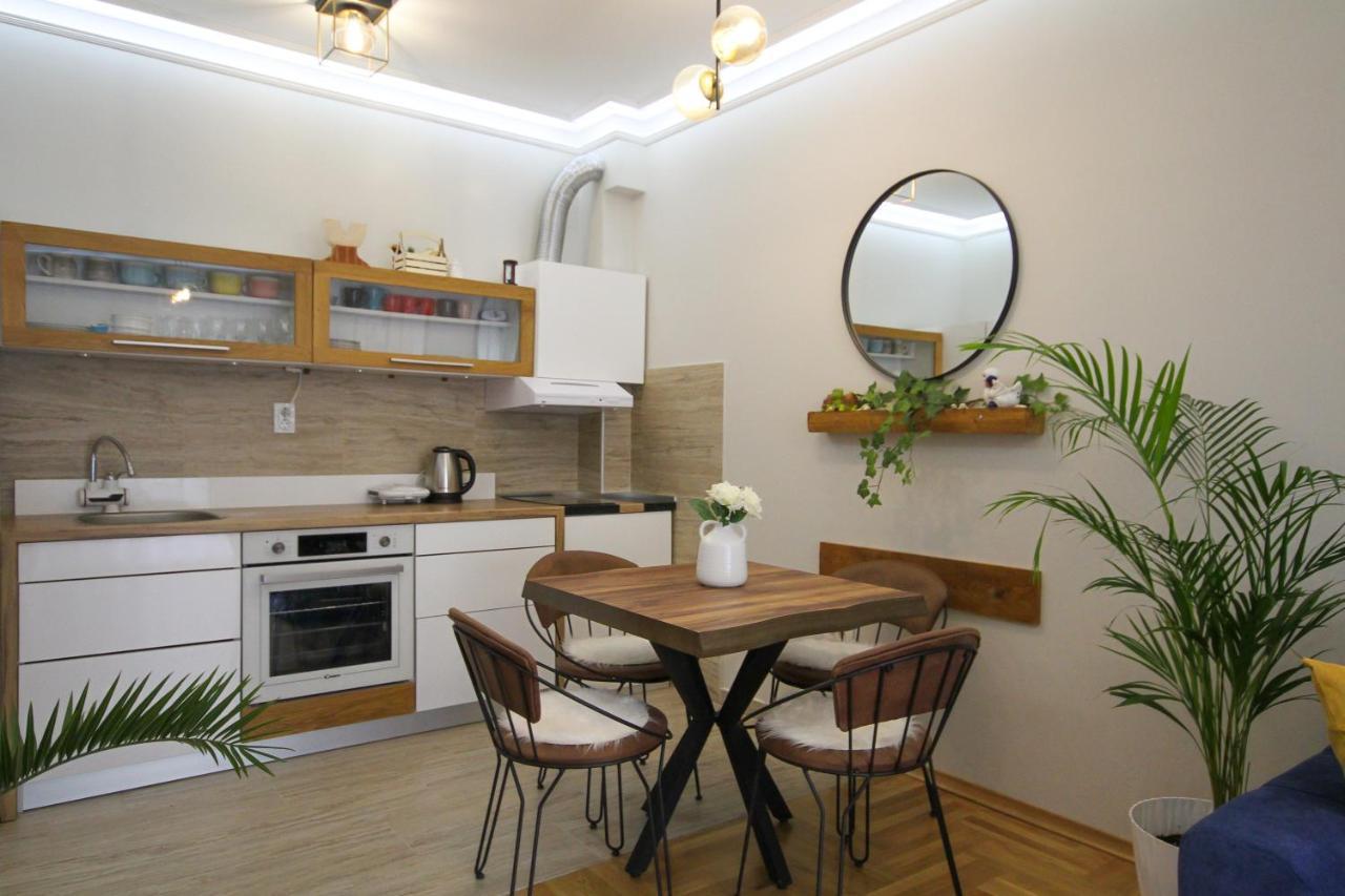 Laki Apartman Tivat Kültér fotó